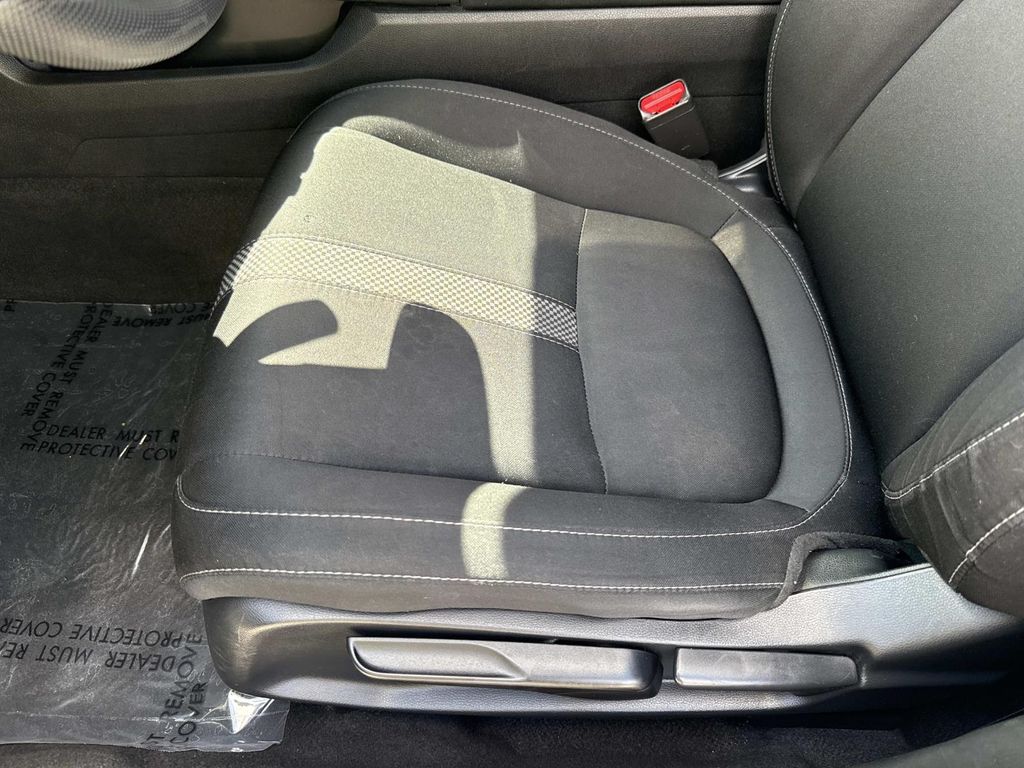 2020 Honda Civic LX photo 22