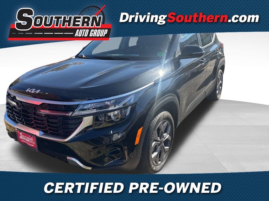 2024 Kia Seltos S's photo