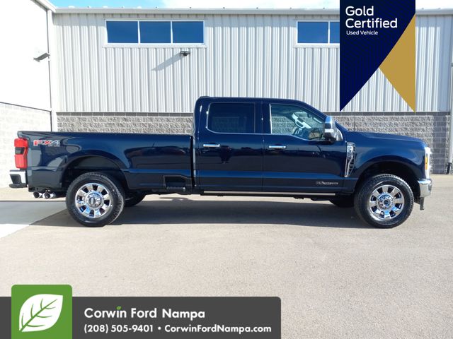 2023 Ford F-350 photo 2