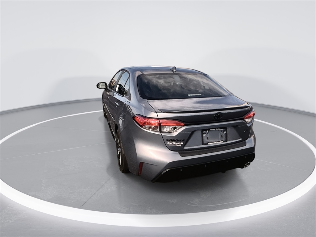 2026 Toyota Corolla SE photo 2