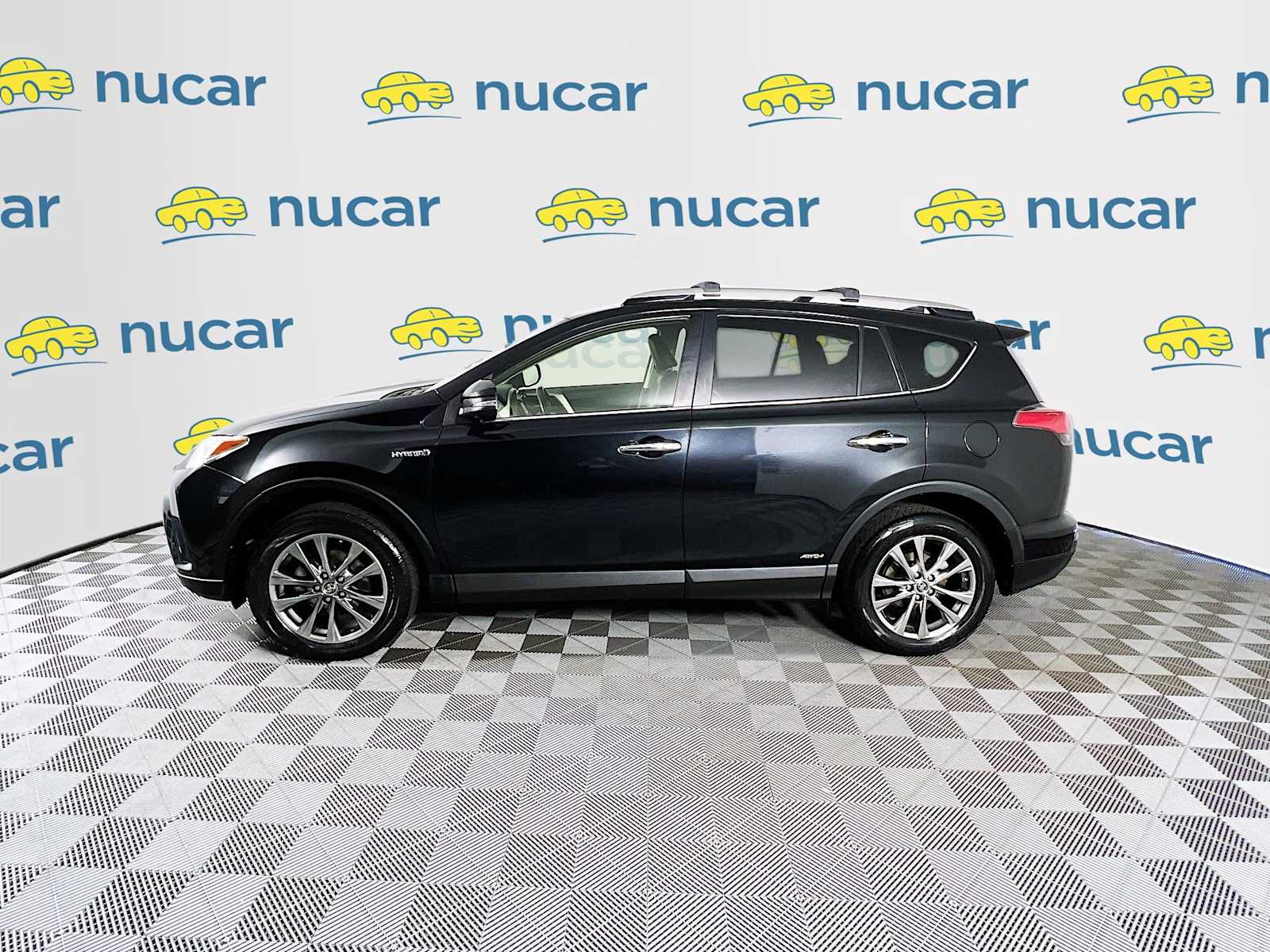 2016 Toyota RAV4 Hybrid Limited photo 4