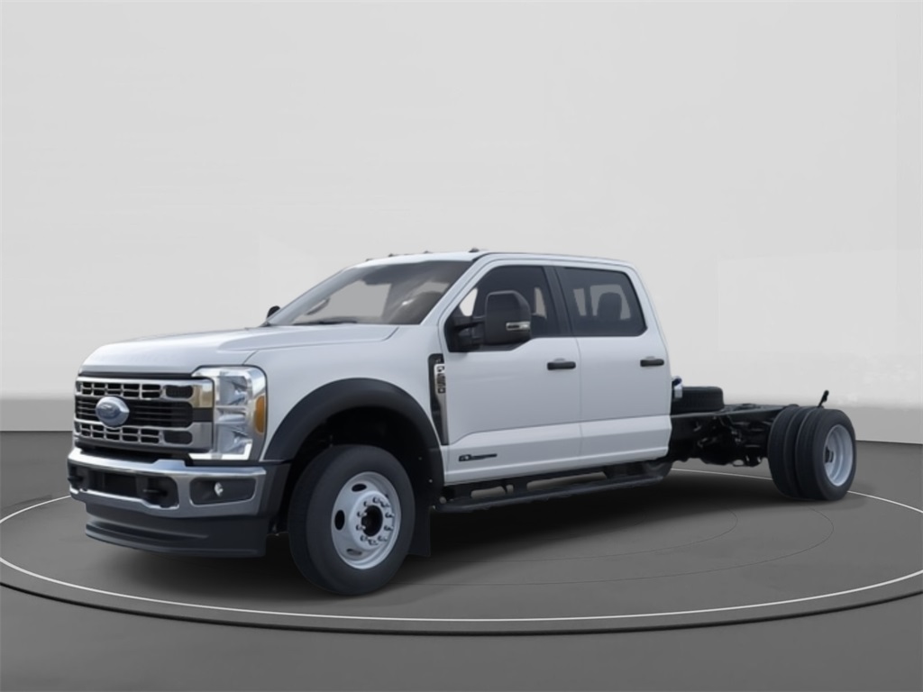2025 Ford F-550 Super Duty Chassis Cab XL's photo