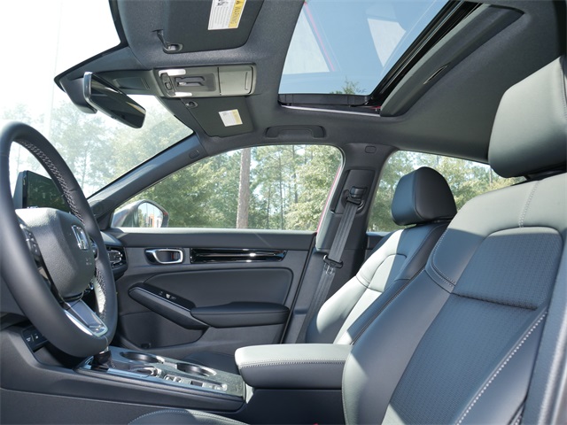 2026 Honda Civic Hatchback Touring Hybrid photo 16