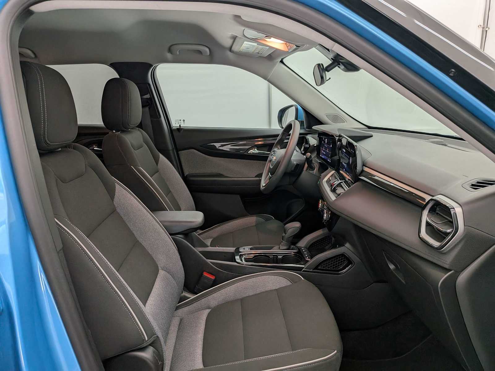 2025 Chevrolet Trailblazer LT photo 21