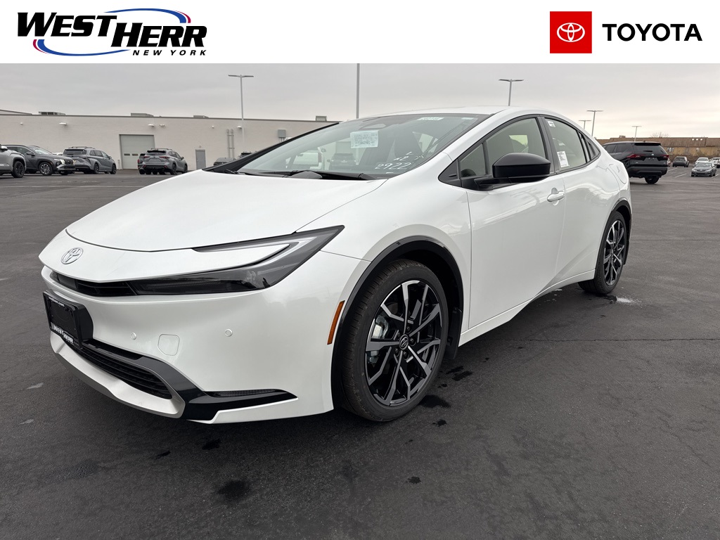 2026 Toyota Prius XSE's photo