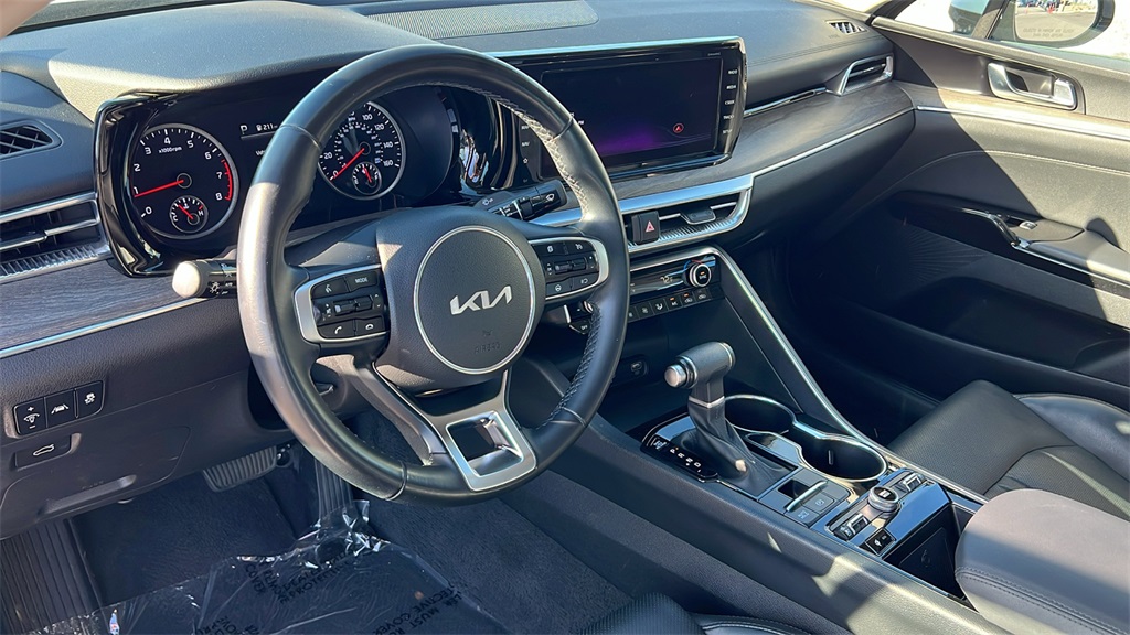 2024 Kia K5 EX photo 8