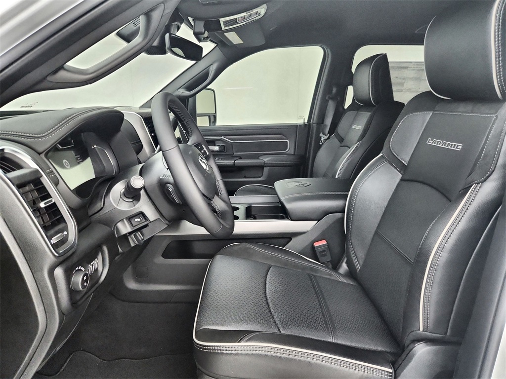 2026 Ram 2500 Laramie photo 18