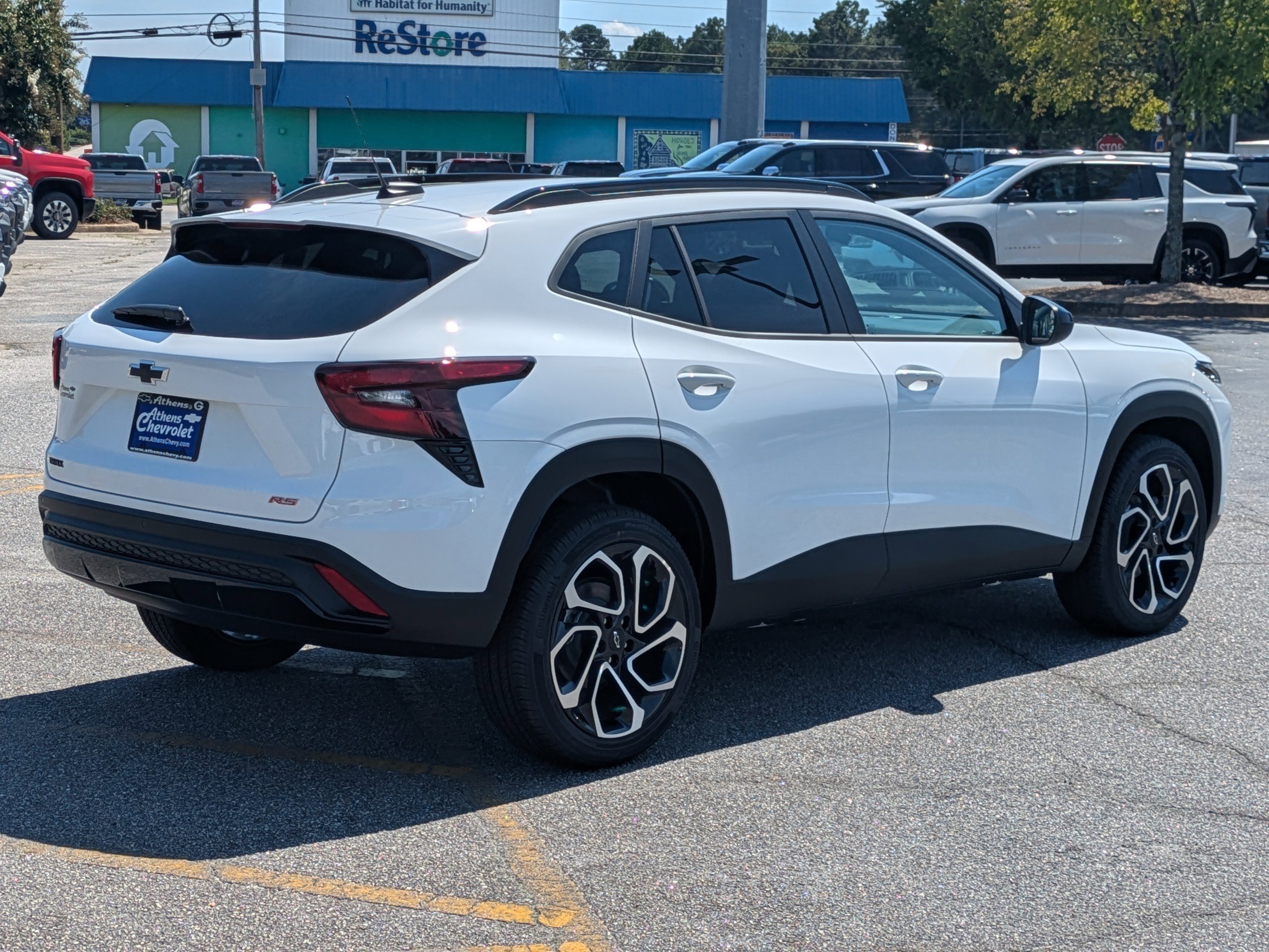 2025 Chevrolet Trax photo 4