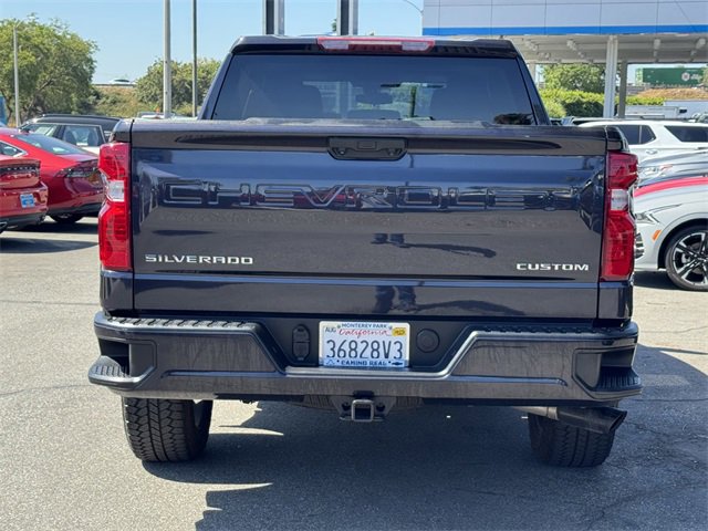 2023 Chevrolet Silverado 1500 Custom photo 2
