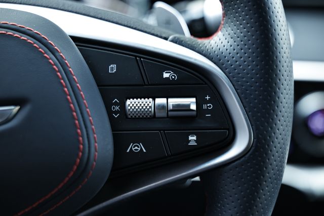 2023 Genesis GV70 2.5T Sport Prestige photo 35