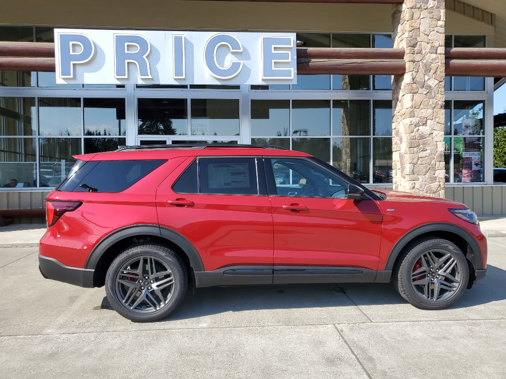 2025 Ford Explorer ST-Line photo 10