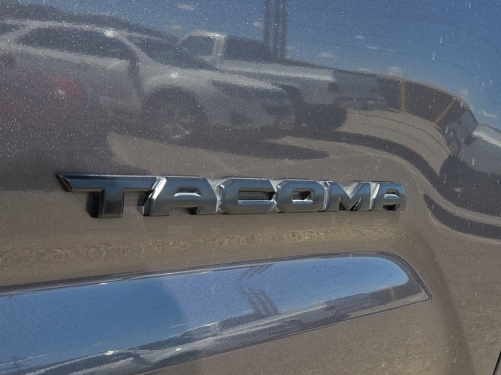 2021 Toyota Tacoma TRD Off-Road photo 25