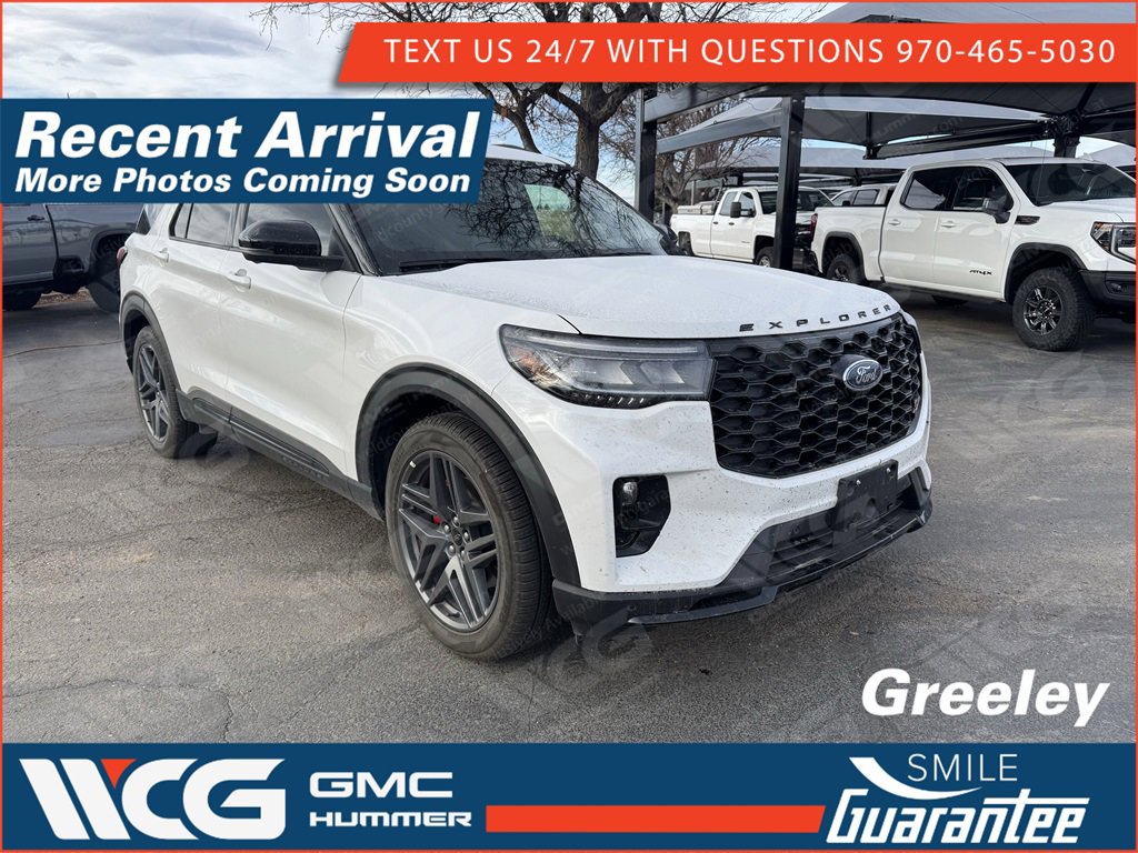 2025 Ford Explorer ST's photo