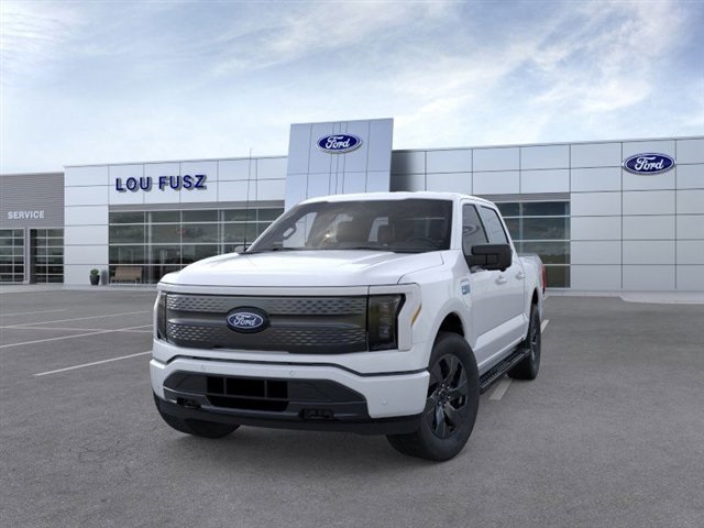 2025 Ford F-150 Lightning photo 2