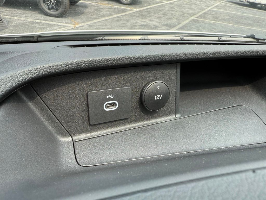 2025 Ford Transit Cargo Van photo 19