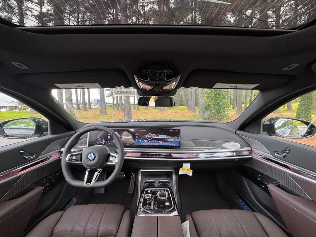 2025 Bmw 760i xDrive photo 2