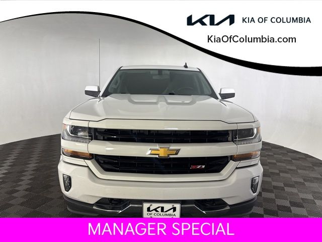 2018 Chevrolet Silverado 1500 LT photo 2