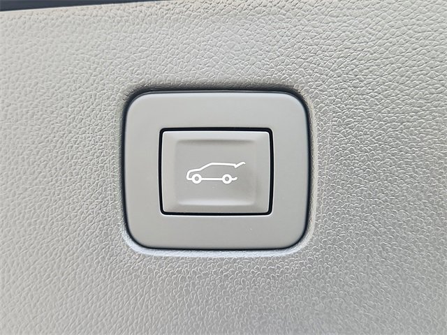 2025 Buick Envista ST photo 6