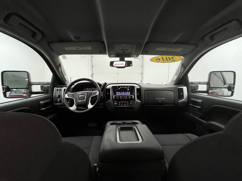 2016 Gmc Sierra SLE photo 2