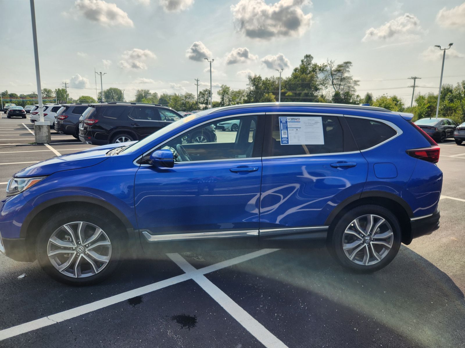 2022 Honda CR-V Touring photo 2