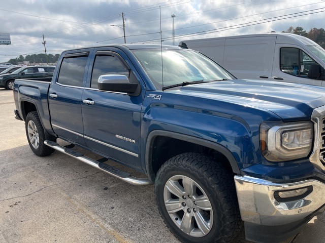 2018 GMC Sierra 1500 SLT's photo