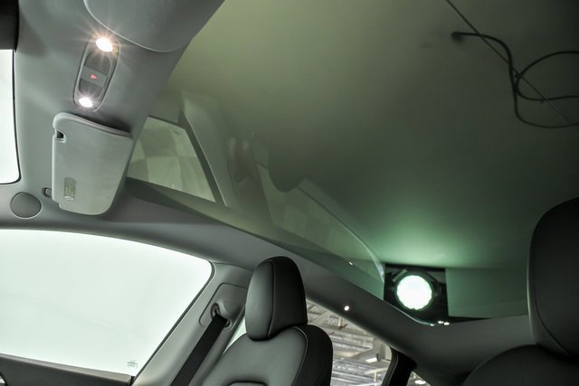 2024 Tesla Model Y Long Range photo 13