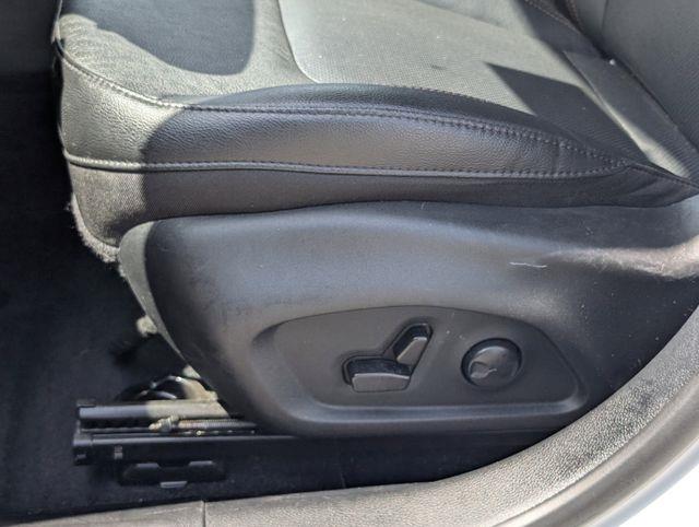 2023 Jeep Compass Limited photo 8