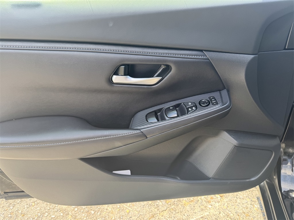 2022 Nissan Sentra SV photo 17