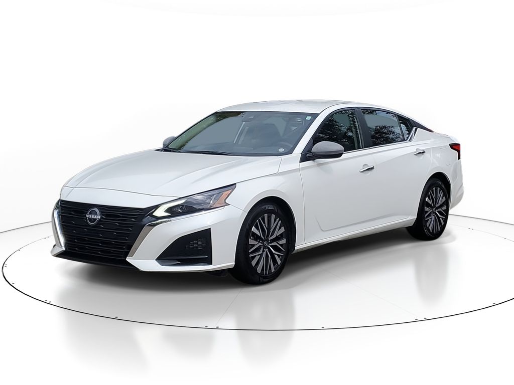 2023 Nissan Altima 2.5 SV photo 2
