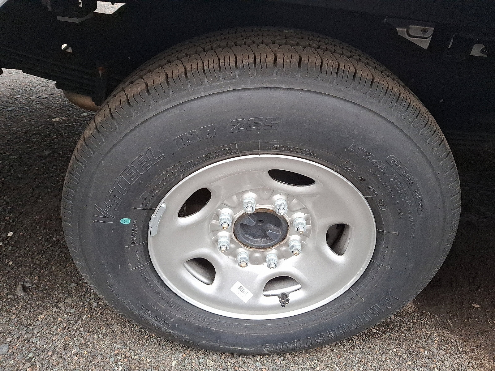 2025 Chevrolet Express Cutaway 3500 photo 3