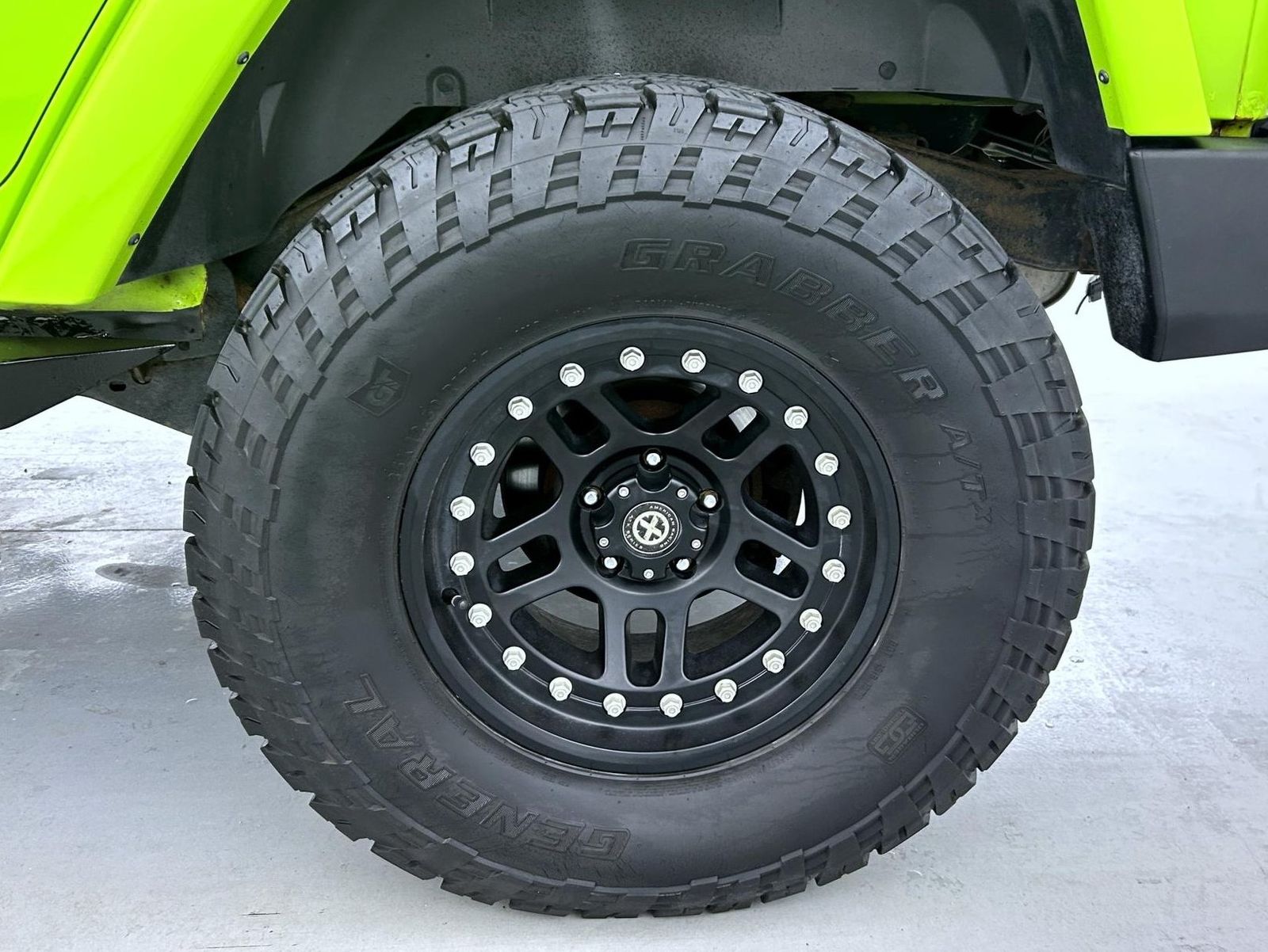 2013 Jeep Wrangler Unlimited Sahara photo 16
