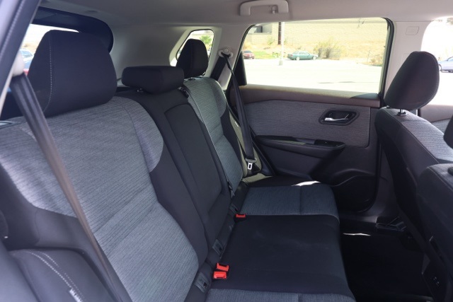 2023 Nissan Rogue SV photo 15