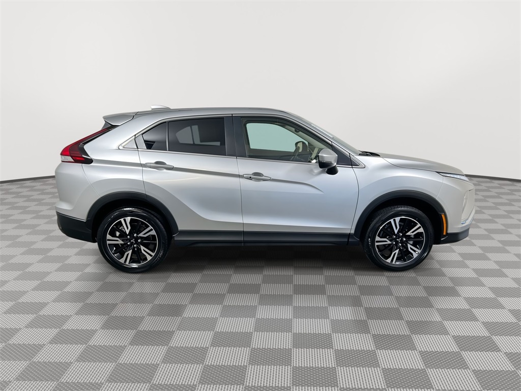 2025 Mitsubishi Eclipse Cross SE photo 8