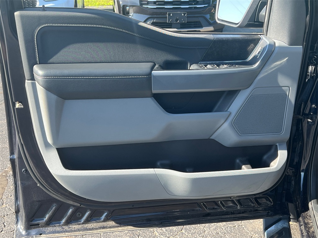 2022 Ford F-150 XLT photo 11