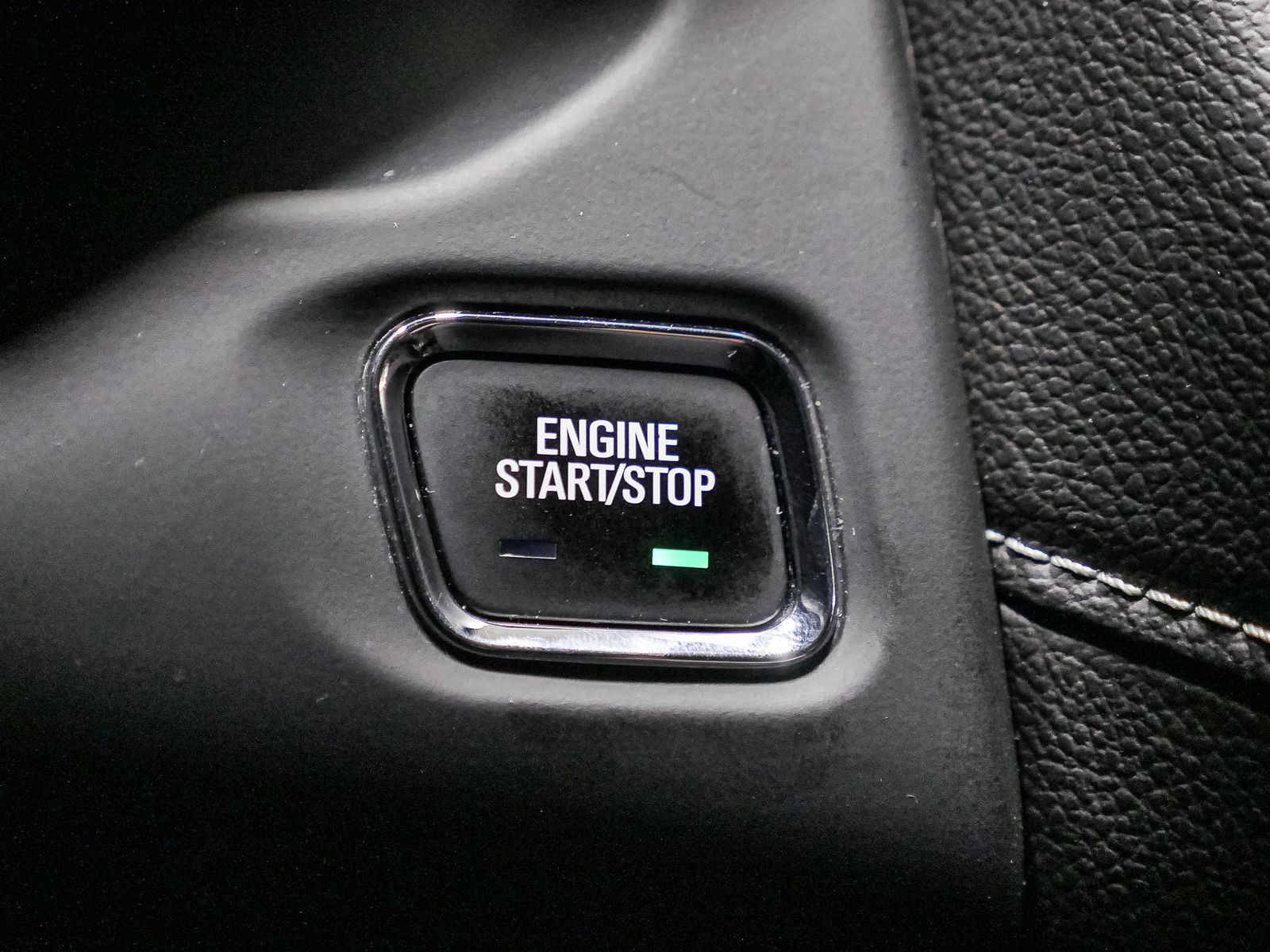 2023 Gmc Acadia SLE photo 38