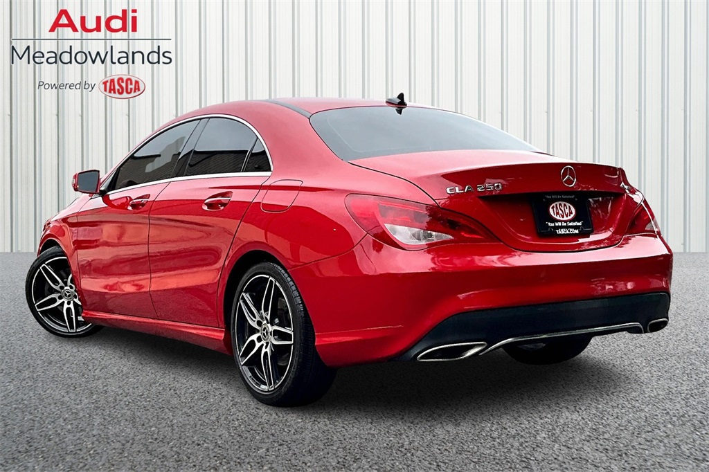 2018 Mercedes Benz CLA 250 4MATIC photo 4