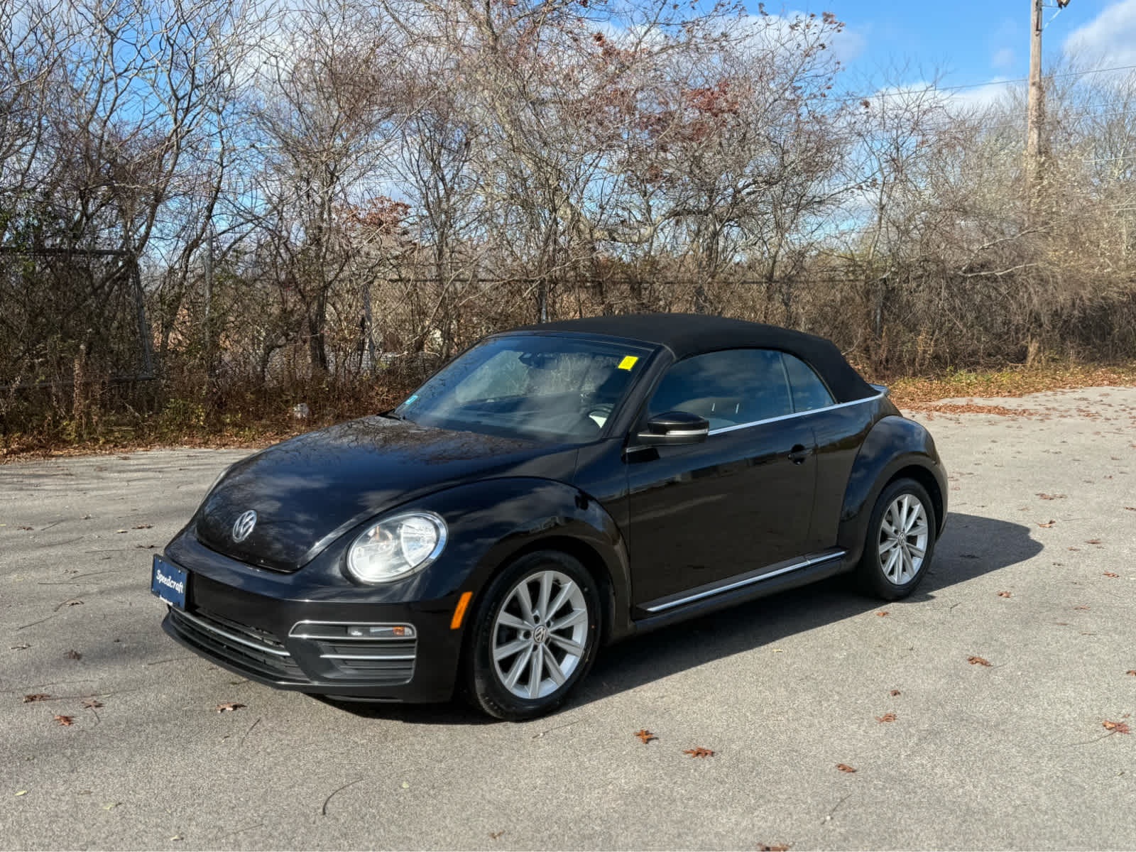 2017 Volkswagen Beetle 1.8T SE photo 3