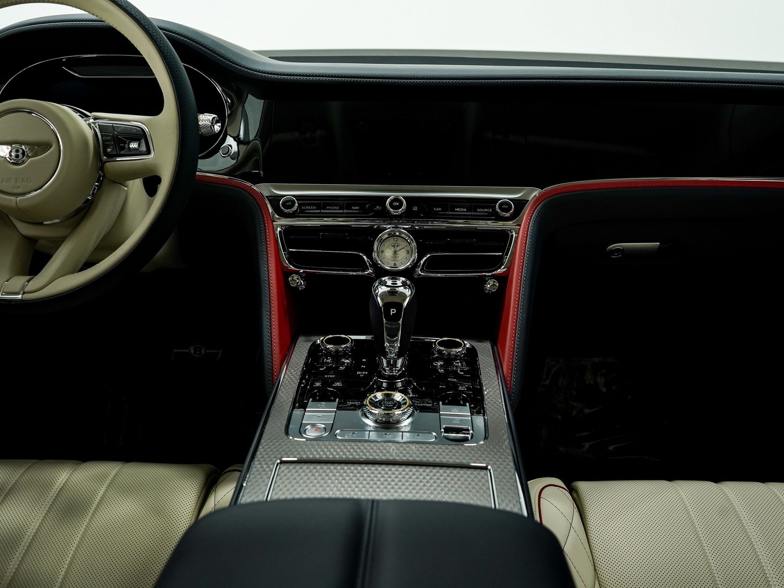 2024 Bentley Flying Spur Mulliner V8 photo 26