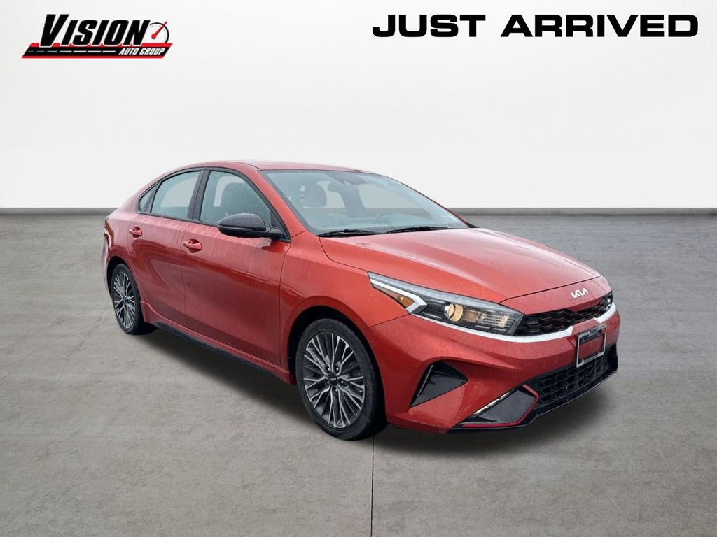 2023 Kia Forte GT-Line photo 3