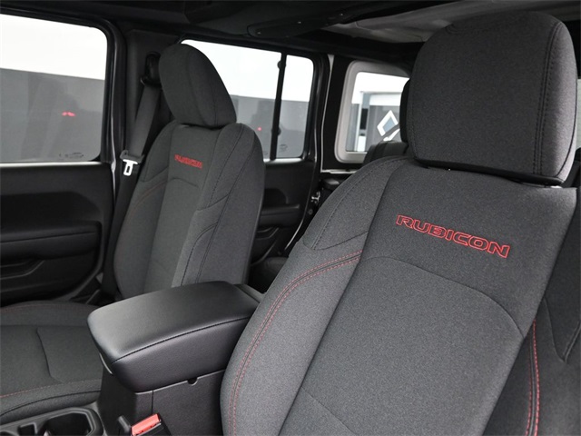 2024 Jeep Wrangler Rubicon photo 16