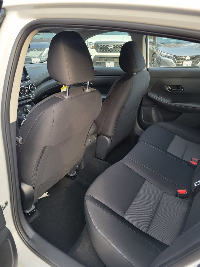 2025 Nissan Sentra SV photo 19