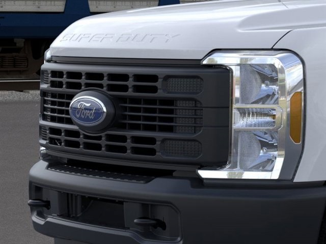 2026 Ford F-350 photo 13