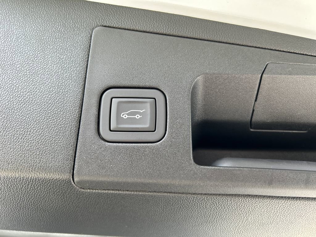 2025 Cadillac XT5 Sport photo 11