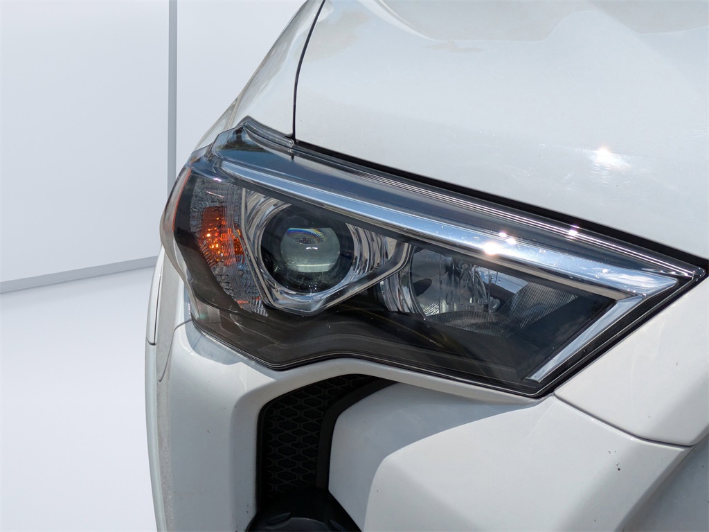 2024 Toyota 4Runner TRD Off-Road Premium photo 9