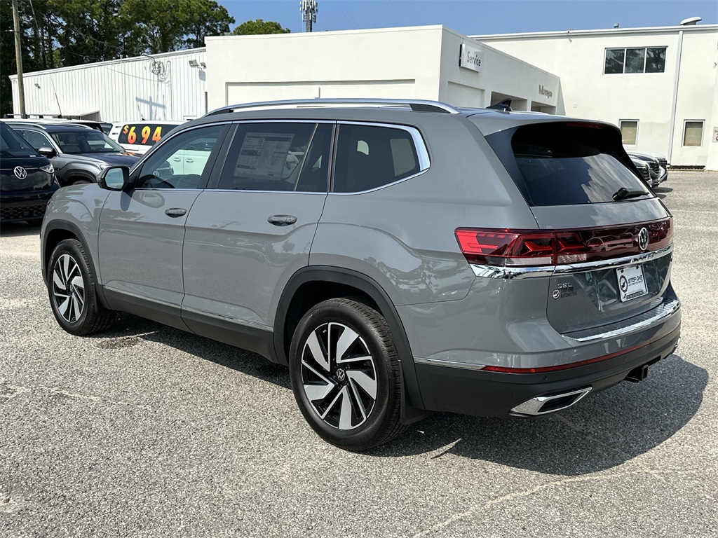 2026 Volkswagen Atlas SEL photo 2