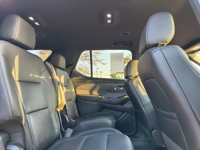 2022 Chevrolet Traverse Leather photo 15