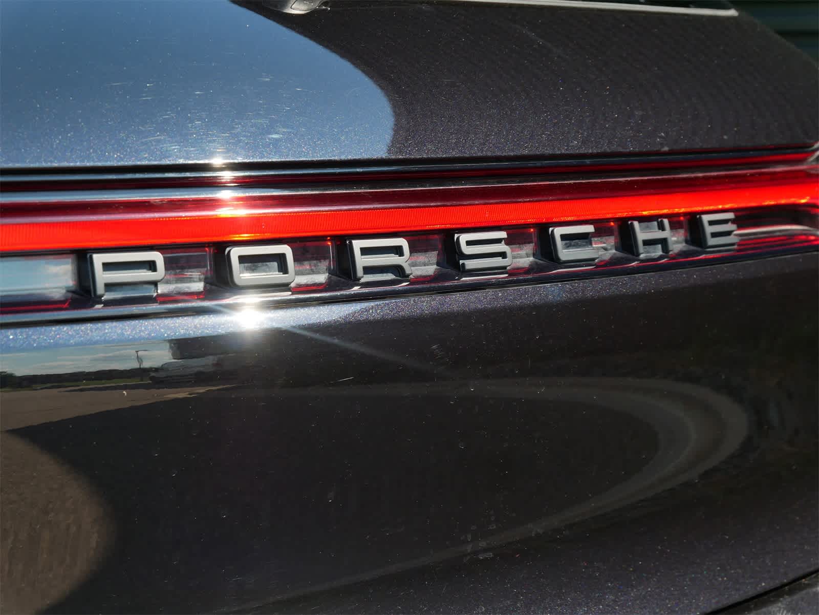 2021 Porsche Macan S photo 21