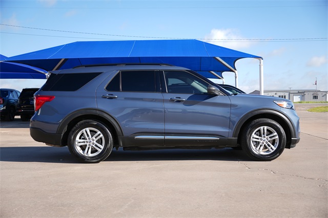 2021 Ford Explorer XLT photo 3
