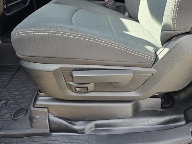 2025 Ram 3500 Tradesman photo 6
