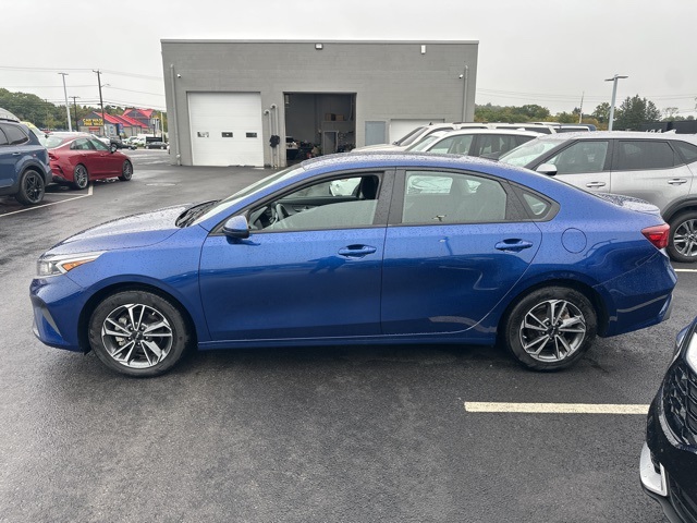 2023 Kia Forte LXS photo 8